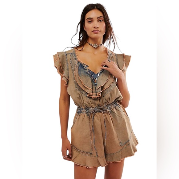 🆕 FREE PEOPLE | NAYA CHAMBRAY ROMPER | SIZE: XS - Picture 1 of 6